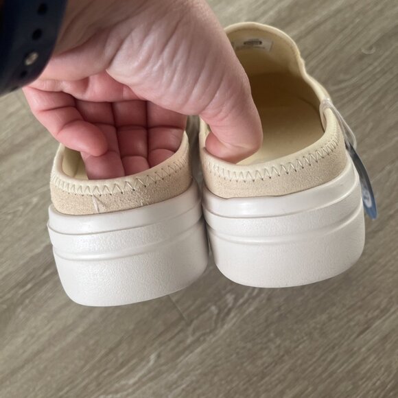 Hey Dude Women Sz 10 Austin Lift Classic Custard Beige Suede Mules Shoes NWT - Picture 3 of 4